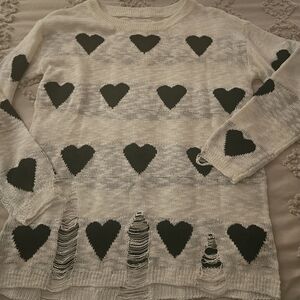 NWOT Heart Patterned Sweater